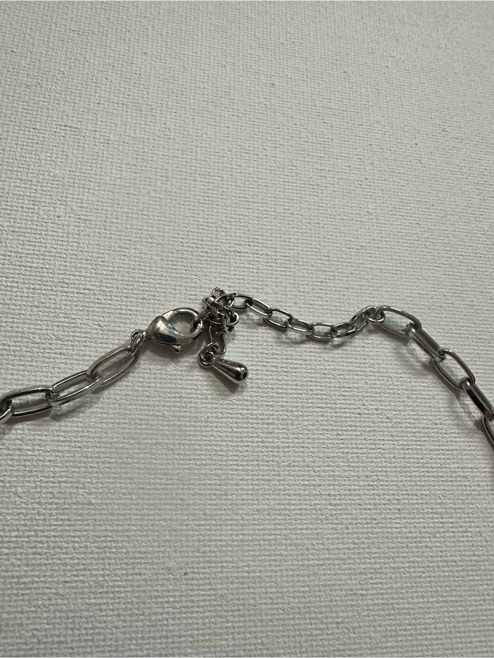 Two-Tone Ginkgo Leaf Statement Necklace Silver & Bronze Silver Tone Chain Line - Picture 8 of 9